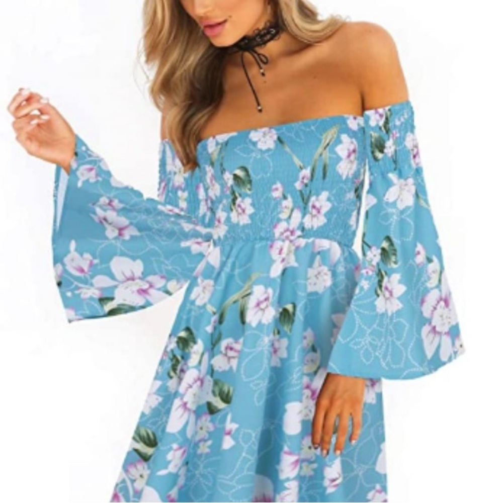 Long Sleeve Summer Floral Floral Light Blue NWOT